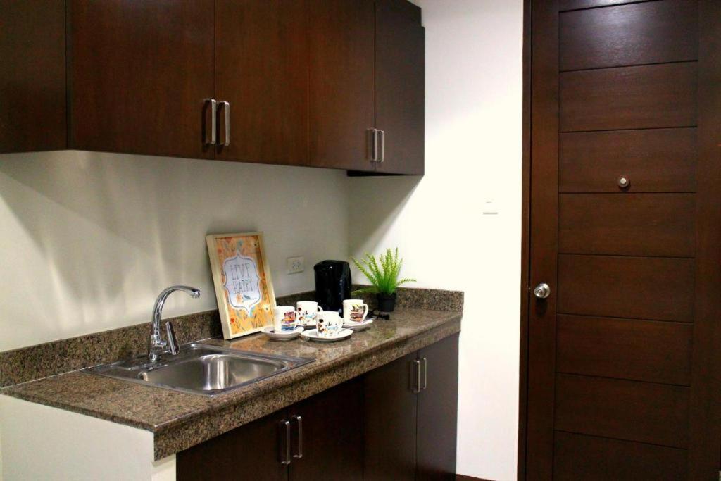 Urban Hostel Pasig City Eksteriør bilde